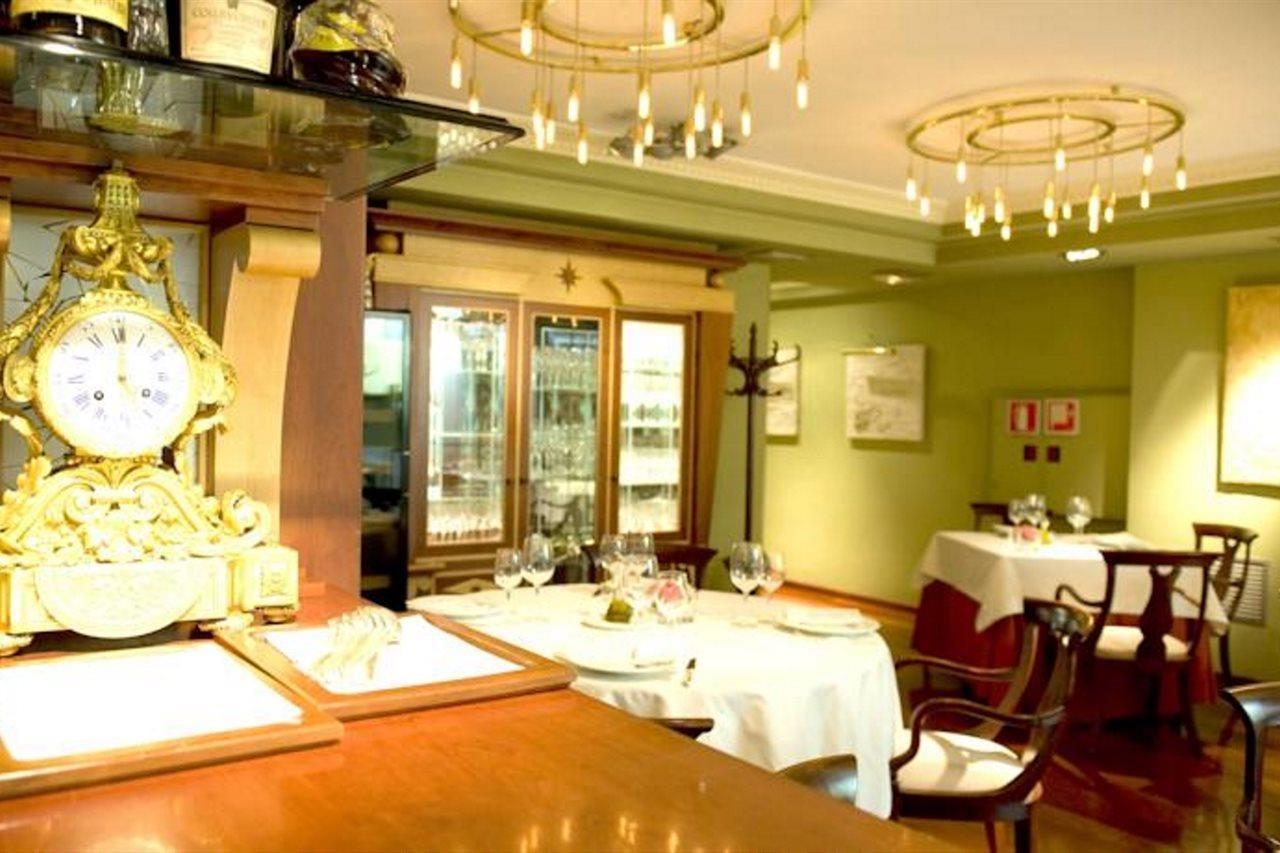 Apartaments-Hotel Hispanos 7 Suiza Barcelone Extérieur photo