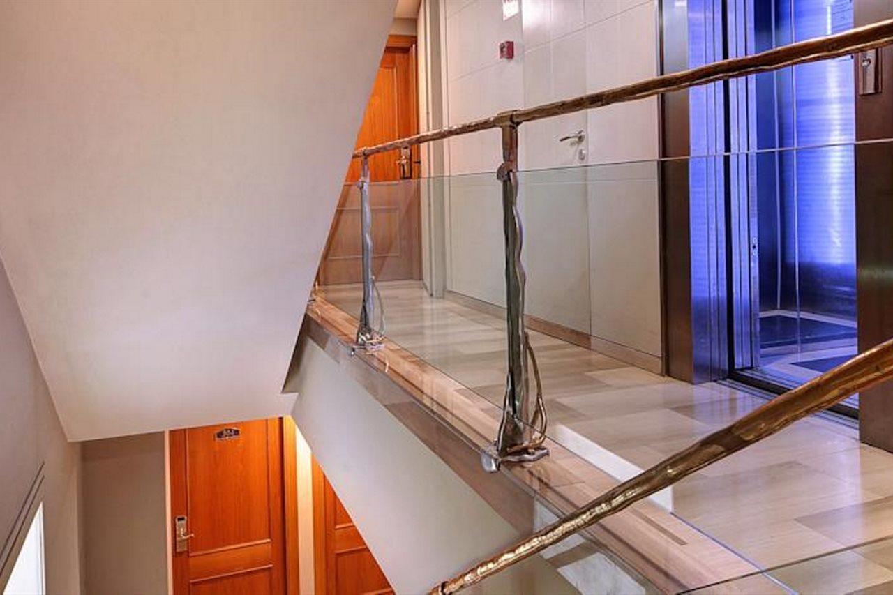 Apartaments-Hotel Hispanos 7 Suiza Barcelone Extérieur photo