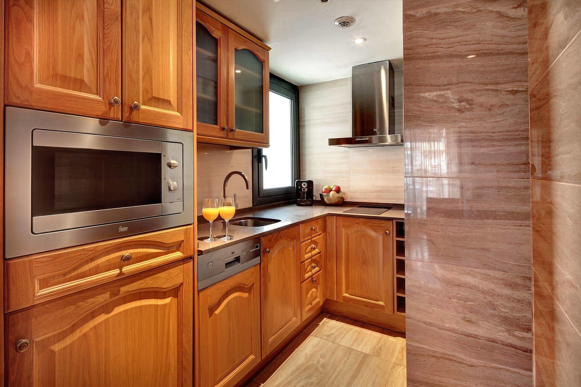 Apartaments-Hotel Hispanos 7 Suiza Barcelone Extérieur photo